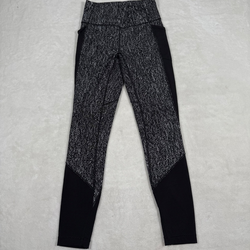 Lululemon Fit Physique Rise Pants Black White Luon Print Pockets Size 2‎